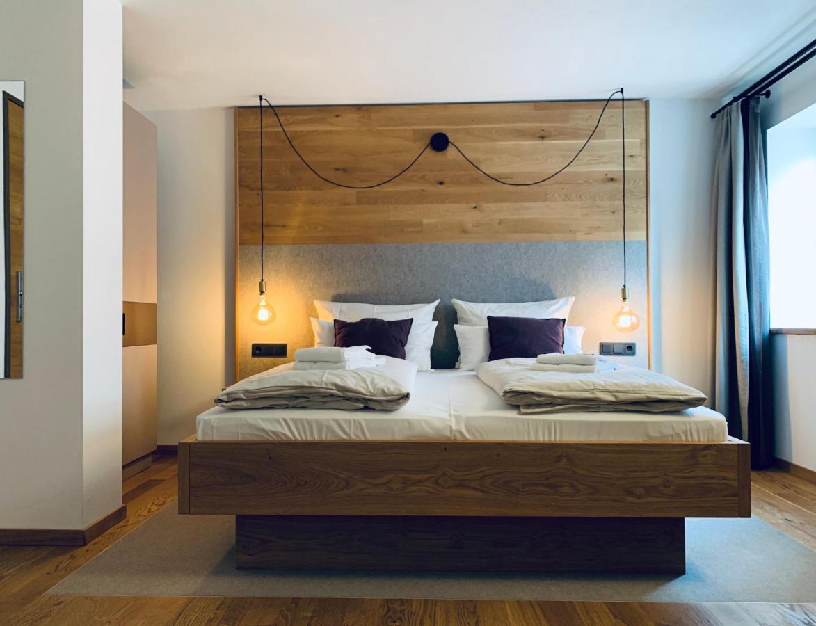 Stadthotel Kachelofen Krumbach Dış mekan fotoğraf