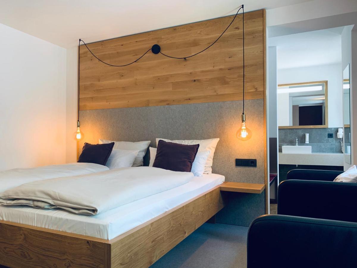 Stadthotel Kachelofen Krumbach Dış mekan fotoğraf