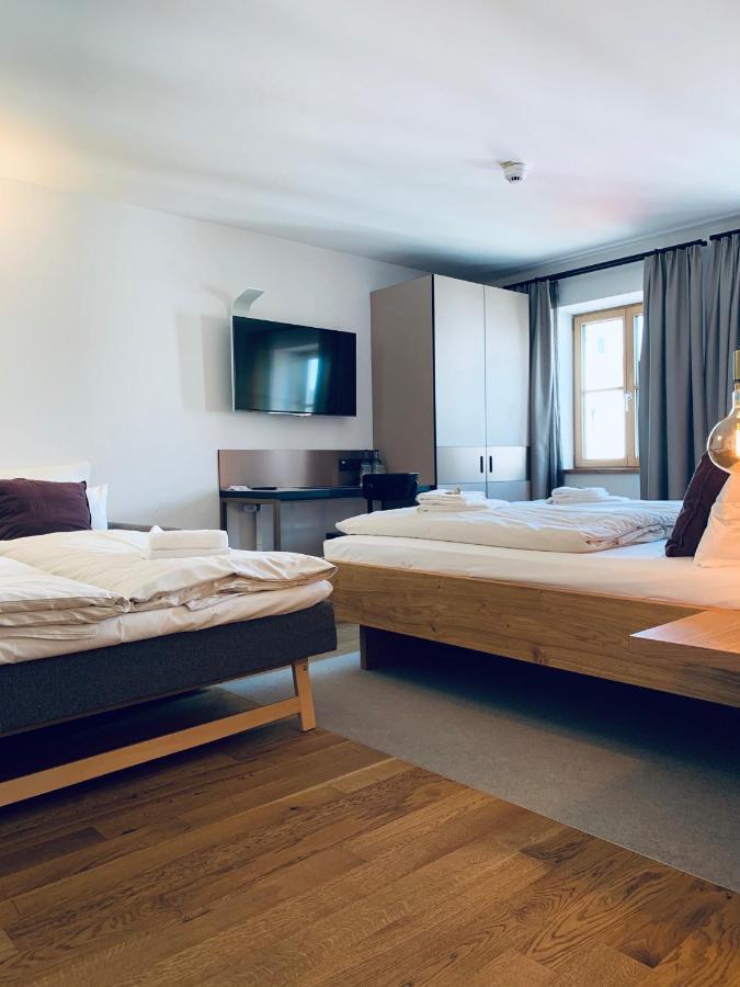 Stadthotel Kachelofen Krumbach Dış mekan fotoğraf