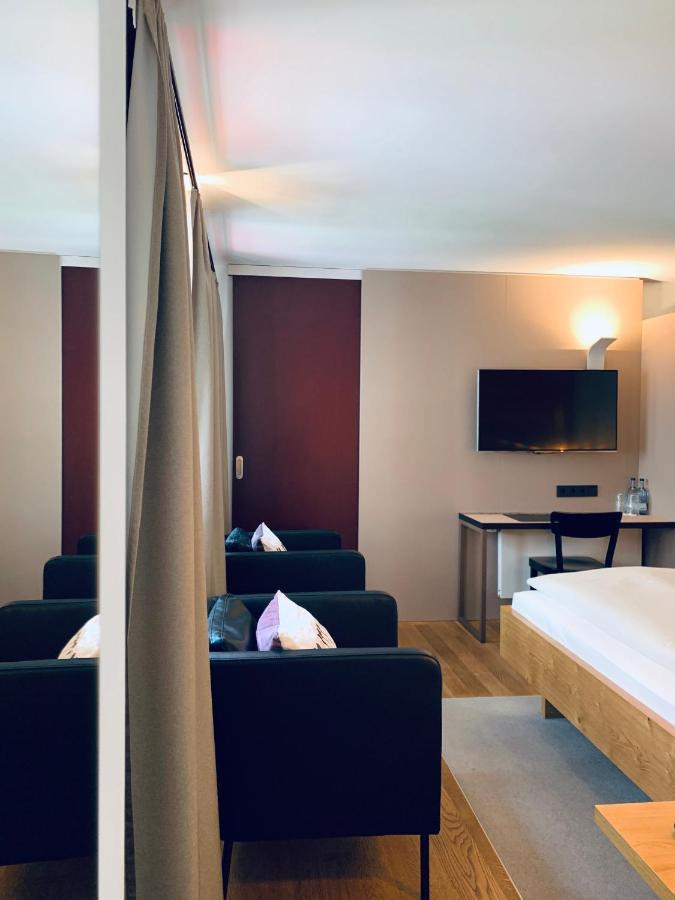 Stadthotel Kachelofen Krumbach Dış mekan fotoğraf