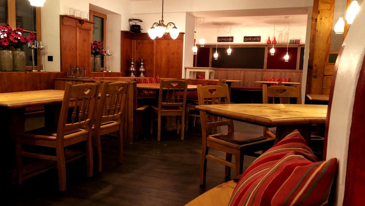 Stadthotel Kachelofen Krumbach Dış mekan fotoğraf