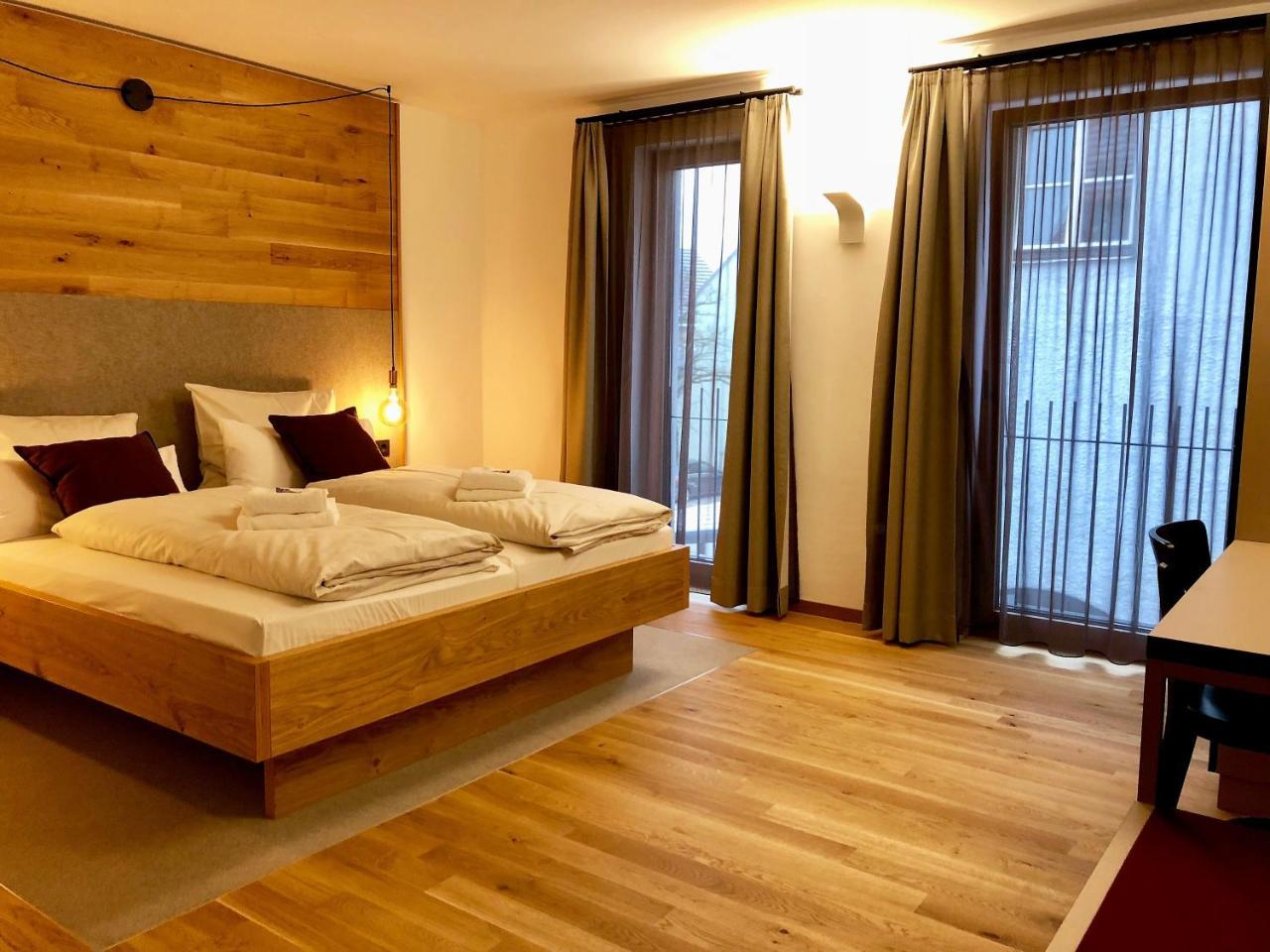 Stadthotel Kachelofen Krumbach Dış mekan fotoğraf